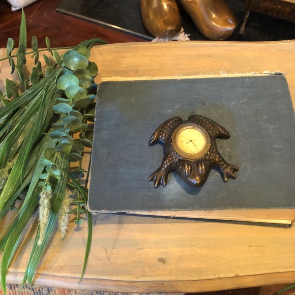 Rare Vintage Quartz Frog Clock - Picture 8 of 8